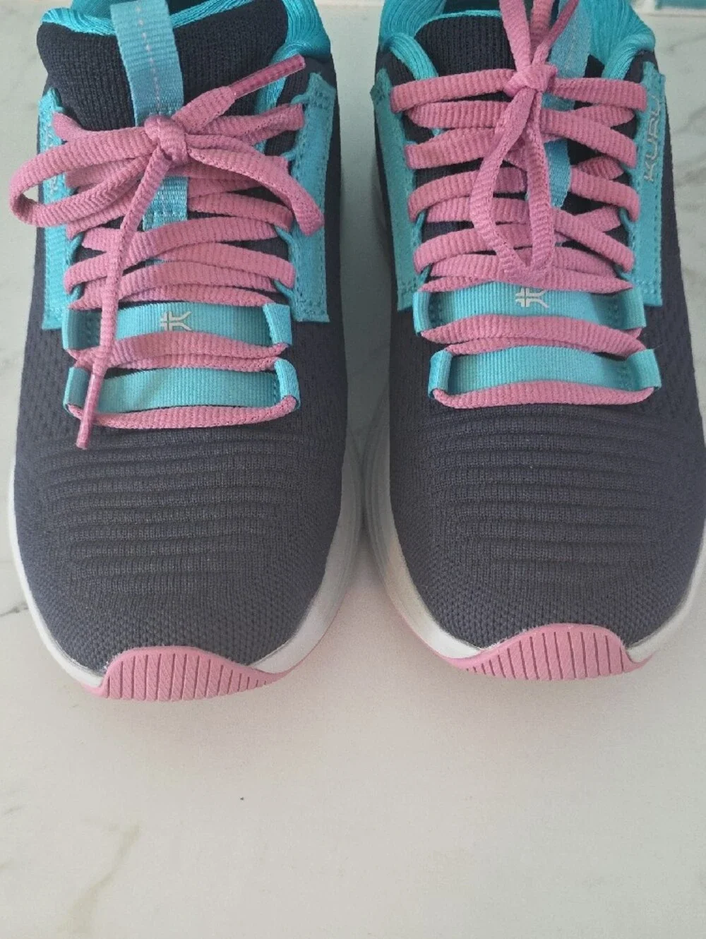 KURU Women’s Atom 2 Size 6M